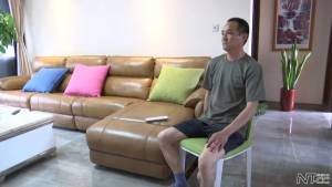 芝華仕頭等艙沙發(fā)：真皮沙發(fā)味道大 聞著頭疼成擺設