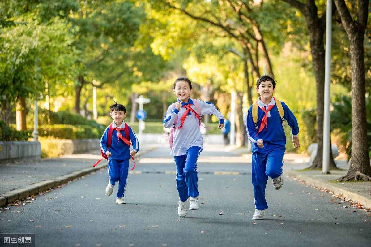 非重點課文也要認真講，六年級語文《燈光》教案教學設計，老師領