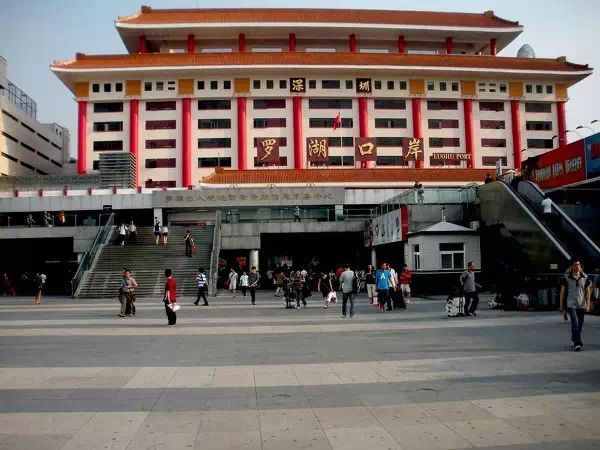 深圳往返香港機(jī)場(chǎng)最快捷方式 多種方式隨你來(lái)選擇