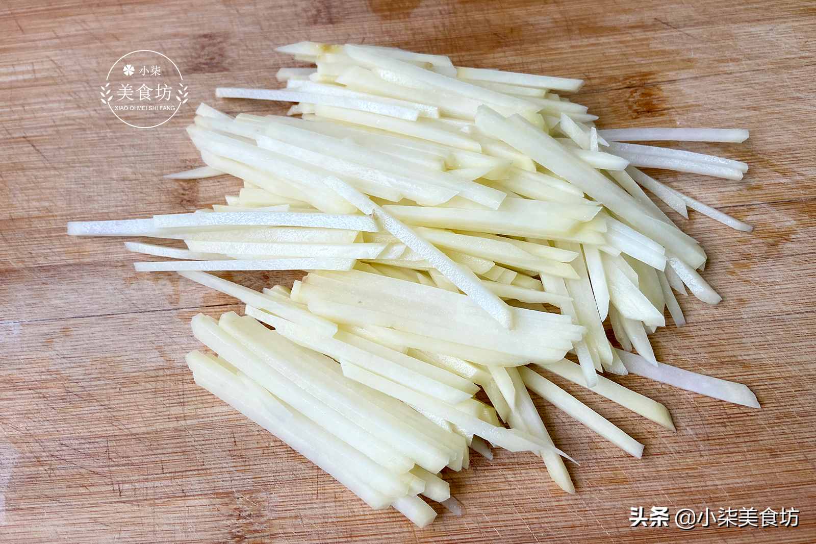 自從苦菊學(xué)會(huì)這樣做，我家隔三差五就吃，營養(yǎng)減肥菜，做法超簡單