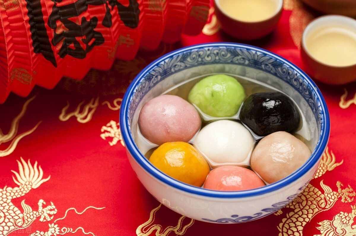 南湯圓北元宵，湯圓和元宵是一種東西嗎？很多人分不清