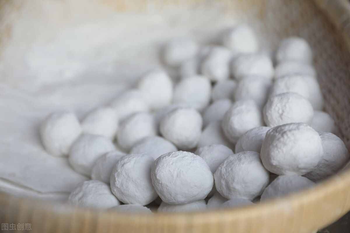 南湯圓北元宵，湯圓和元宵是一種東西嗎？很多人分不清
