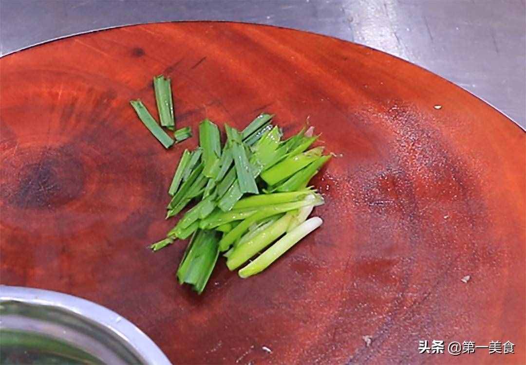 豬肝如此爆炒鮮嫩不老，廚師長分享做法和技巧，滑嫩不腥又入味