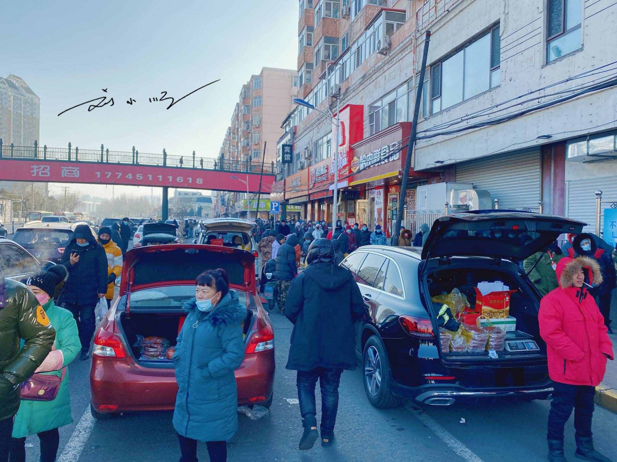 不設(shè)網(wǎng)購，不開分店，哈爾濱“最豪橫”紅腸店，排隊(duì)都未必買得到