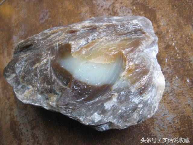 和田玉鑒別最簡(jiǎn)單方法 絕對(duì)實(shí)用再也不害怕買到假貨了