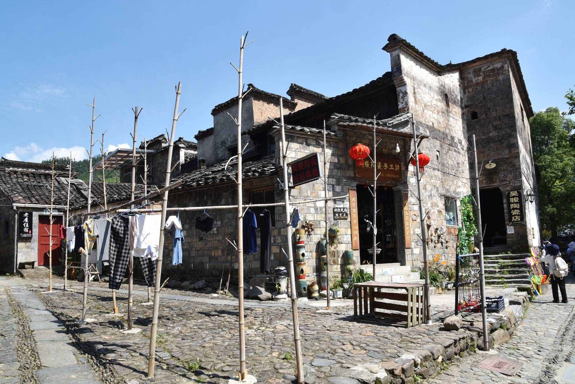 曾與景德鎮(zhèn)平起平坐的瑤里古鎮(zhèn)，如今成為一處探尋古跡的好去處