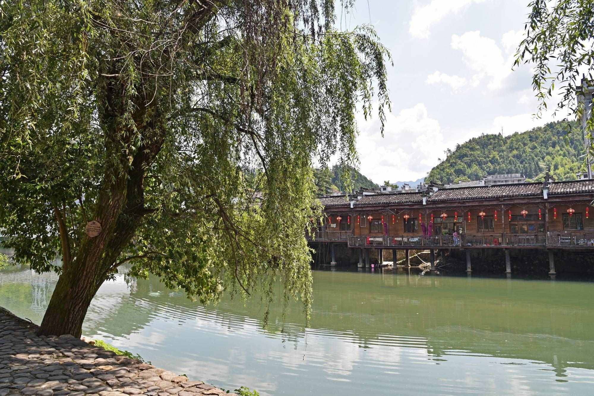 曾與景德鎮(zhèn)平起平坐的瑤里古鎮(zhèn)，如今成為一處探尋古跡的好去處