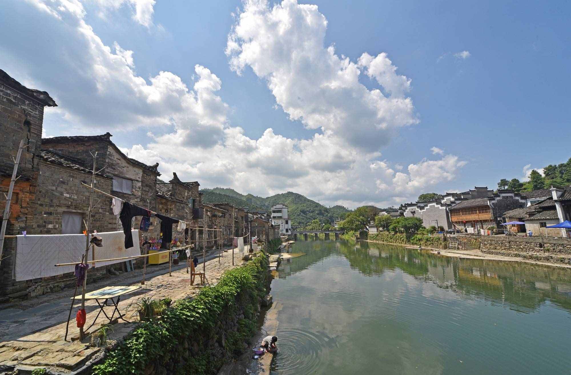 曾與景德鎮(zhèn)平起平坐的瑤里古鎮(zhèn)，如今成為一處探尋古跡的好去處