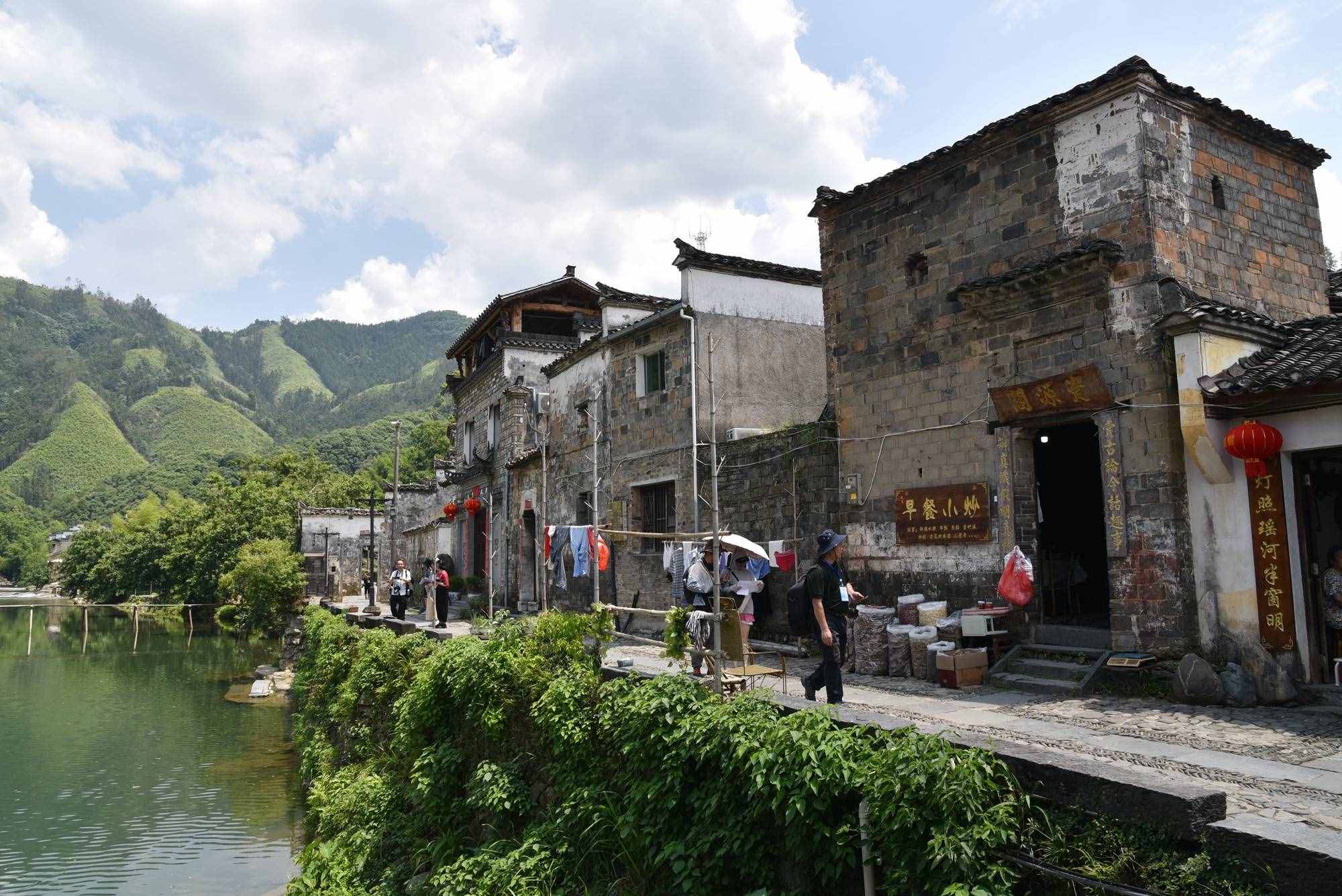 曾與景德鎮(zhèn)平起平坐的瑤里古鎮(zhèn)，如今成為一處探尋古跡的好去處