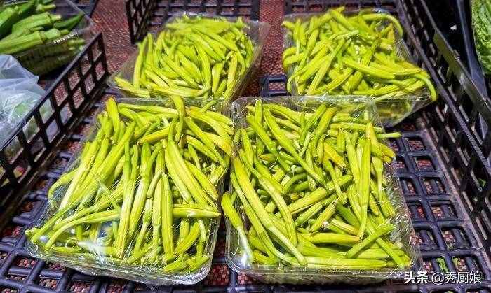 三伏天，吃鮮黃花菜正當(dāng)季，教你正確處理方法，鮮嫩爽口，特開胃