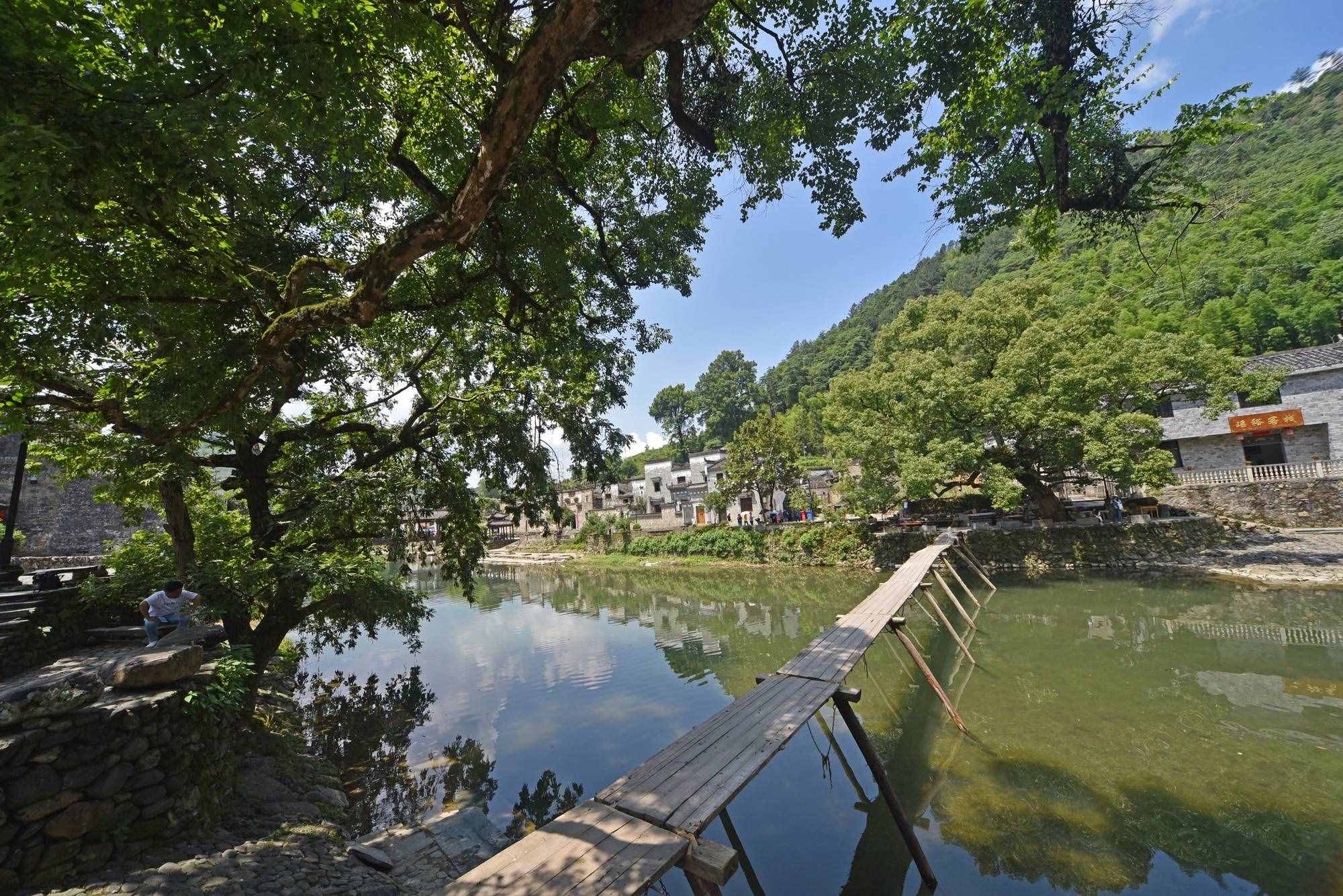 曾與景德鎮(zhèn)平起平坐的瑤里古鎮(zhèn)，如今成為一處探尋古跡的好去處