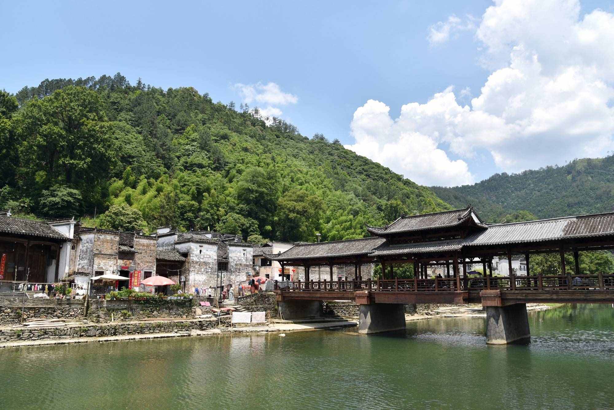 曾與景德鎮(zhèn)平起平坐的瑤里古鎮(zhèn)，如今成為一處探尋古跡的好去處