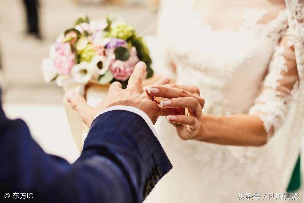 攝影進階教程：婚禮跟拍攝影七個必備技巧，助你走向商業(yè)婚拍之路