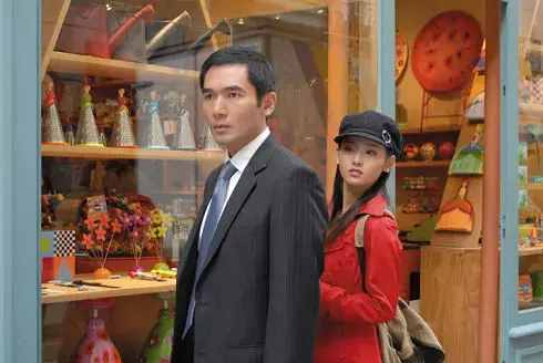 11年后的費云帆和汪紫菱，終于不像父女，但張嘉倪這發(fā)際線好可怕