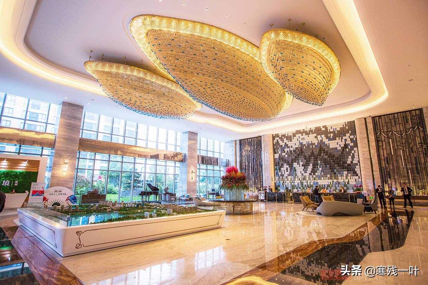 三天兩晚江南古鎮(zhèn)游，住一家酒店，周莊、烏鎮(zhèn)、西塘、同里全走遍