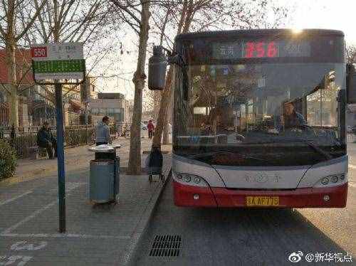 公交車熄火等紅燈是怎么回事？公交車熄火等紅燈事件詳情