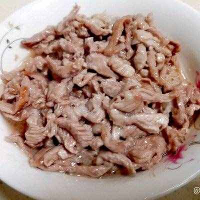 在家不知道吃什么，吃蓮藕炒肉絲就對(duì)了