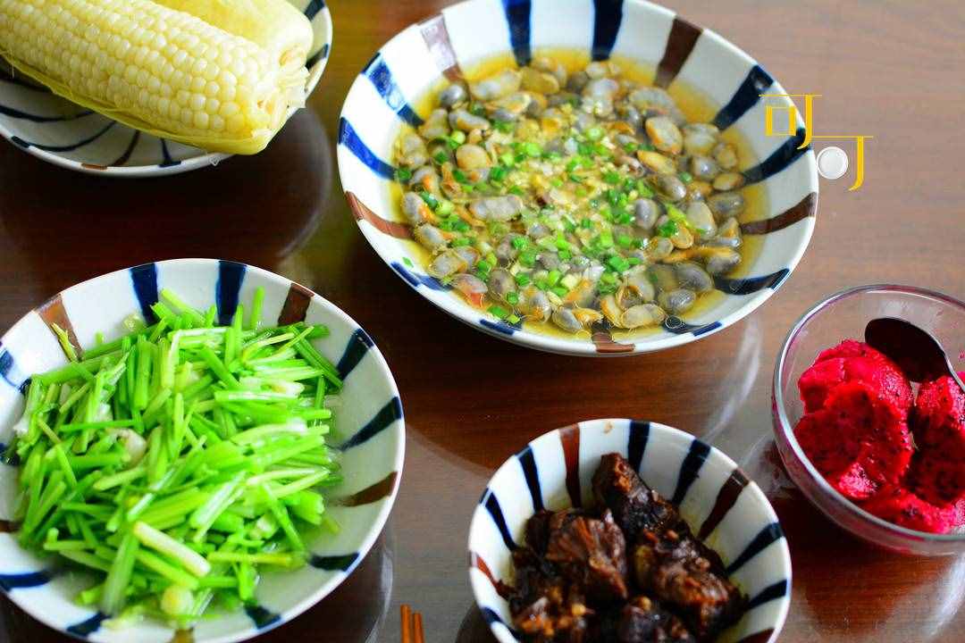 因?yàn)楦忻岸鵀榧胰藴?zhǔn)備的午餐，簡(jiǎn)單清爽，自己喜歡就好