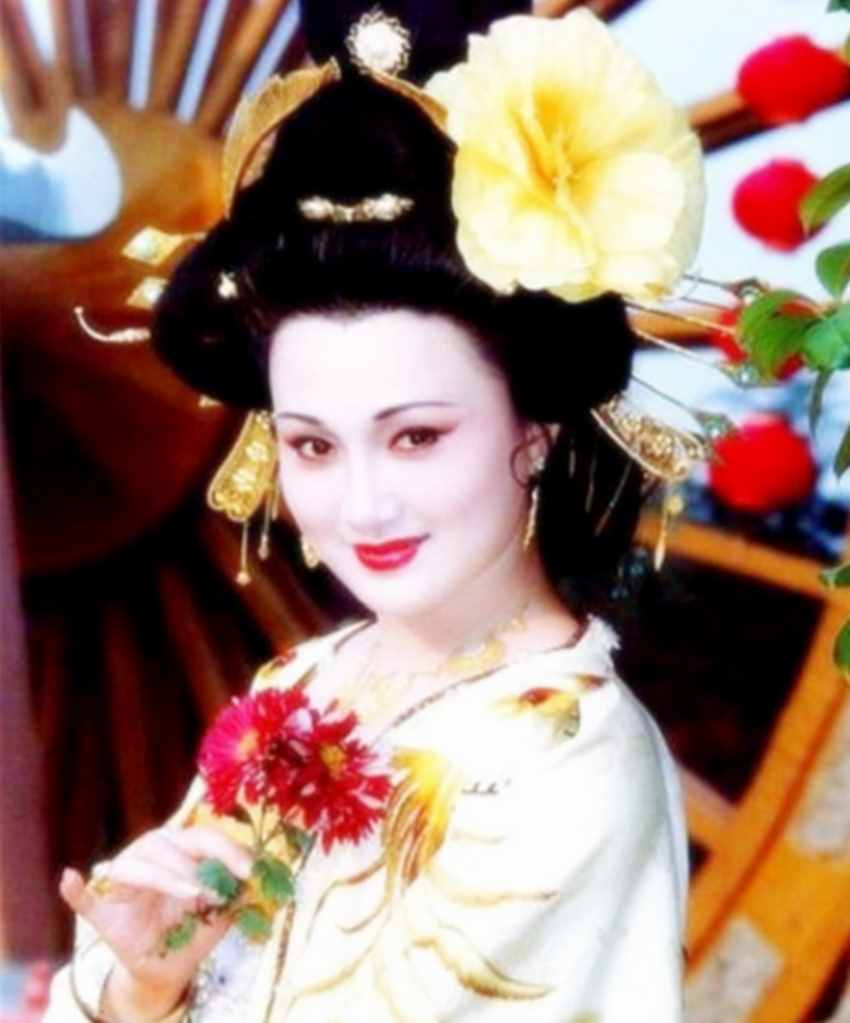 李隆基與楊玉環(huán)的戀情，字里行間寫滿了“無恥”
