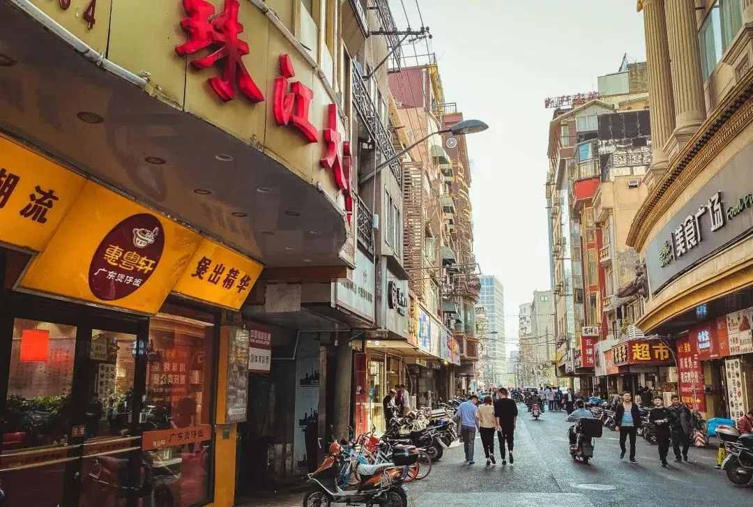國慶最后兩天不用愁！上海三大著名美食街，你想吃的都在里面