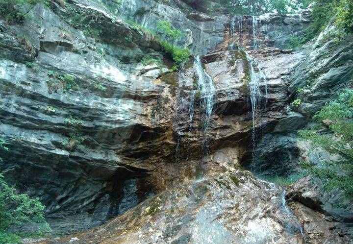北京避暑遛娃好去處，氣溫比市區(qū)低3－5℃，適合玩水撈魚野炊