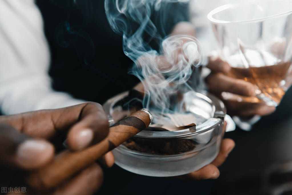 出現(xiàn)高血壓急癥怎么辦？預(yù)防高血壓做好這六點