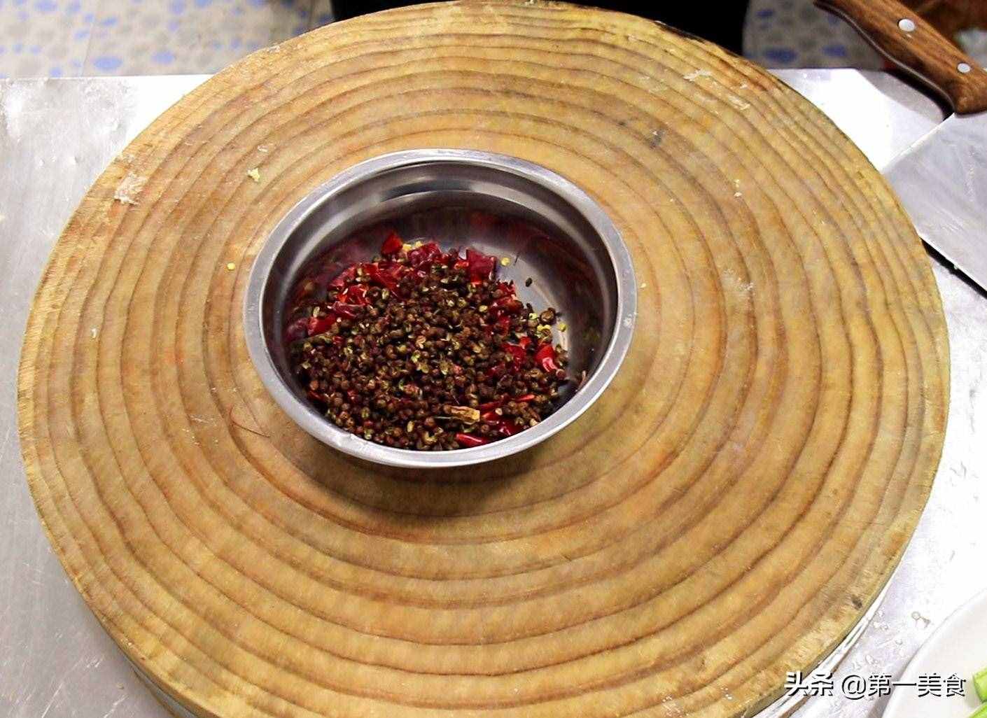 干煸四季豆，焯水還是過(guò)油？用對(duì)了方法，四季豆鮮嫩又美味