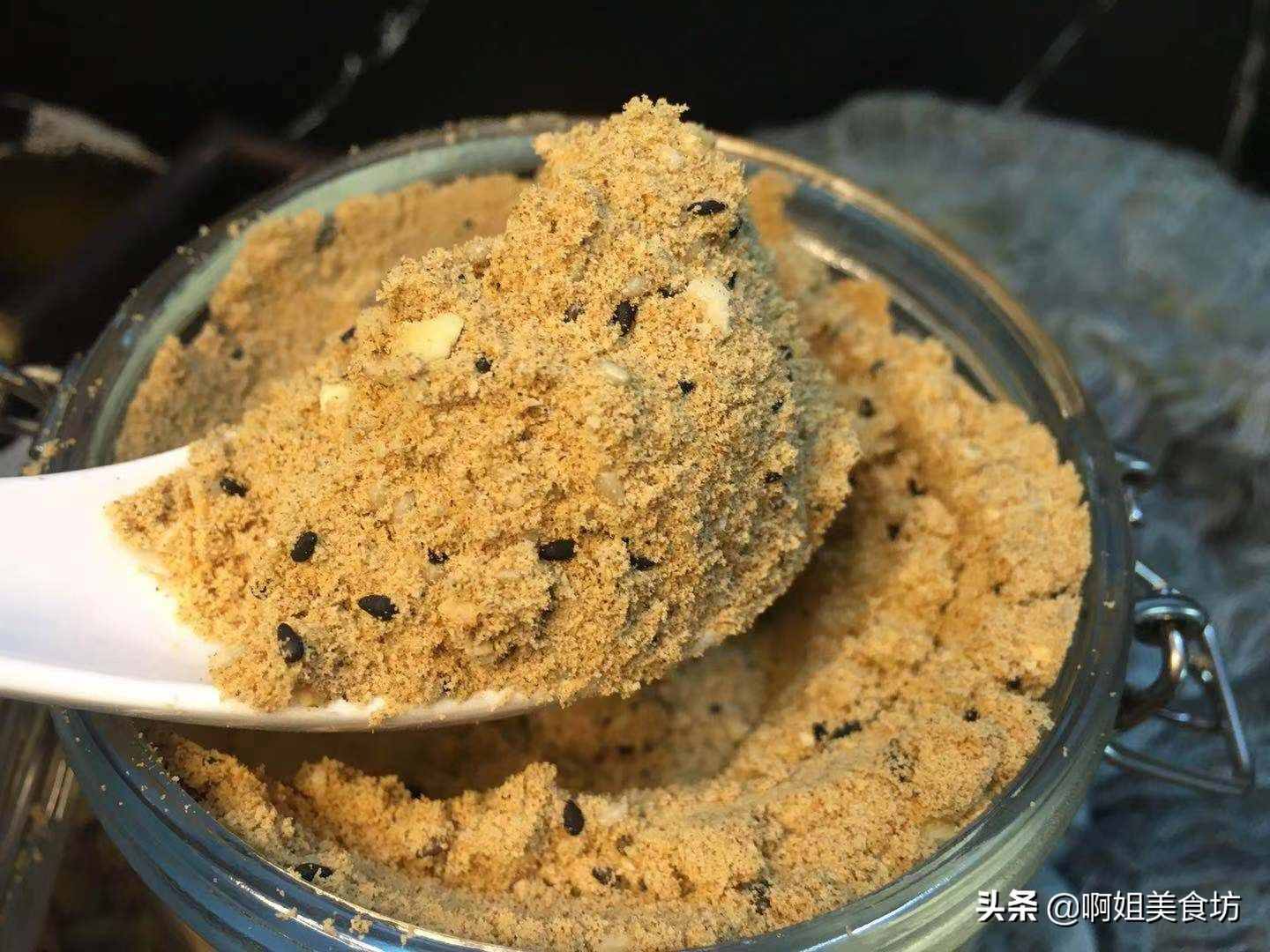 農(nóng)村人最愛吃的油茶面，簡單一炒美味即成，低脂營養(yǎng)又飽腹