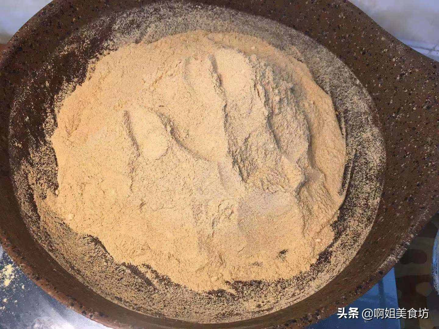 農(nóng)村人最愛吃的油茶面，簡單一炒美味即成，低脂營養(yǎng)又飽腹