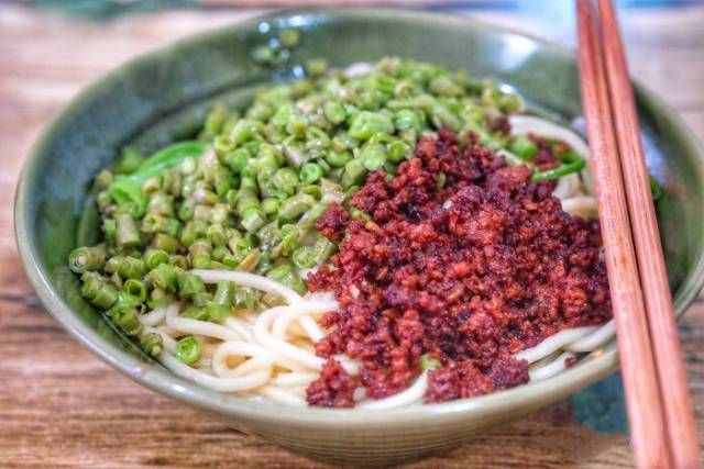 收藏！成都最火的18條美食街，再有人問來成都吃什么，就甩給他！