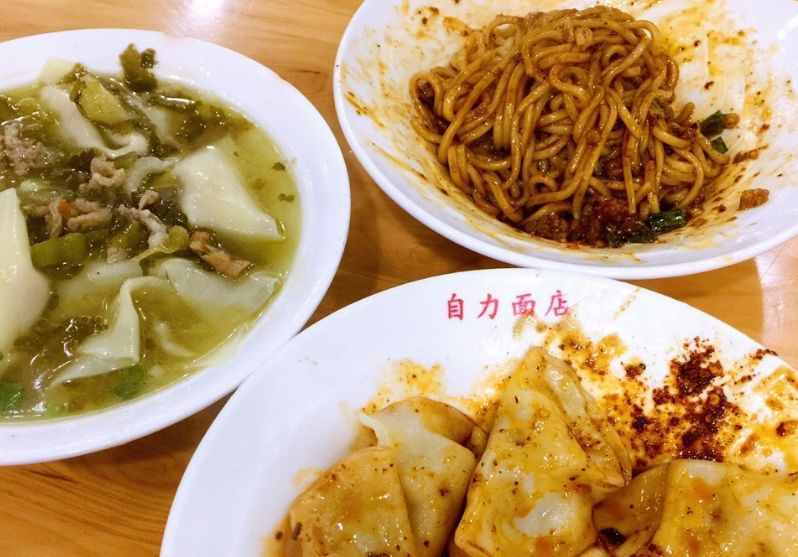 收藏！成都最火的18條美食街，再有人問來成都吃什么，就甩給他！