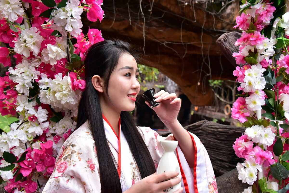 這四十多種詞匯都是“老婆”的意思，中國的語言文化博大精深