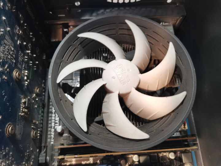 電腦開機后總是自動關機是怎么回事，如何處理？