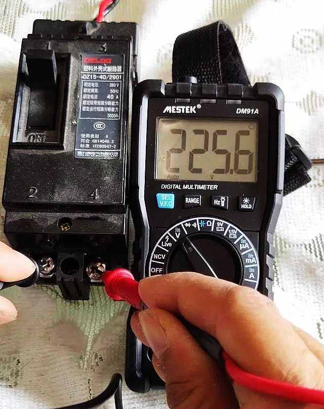 電腦開機后總是自動關機是怎么回事，如何處理？