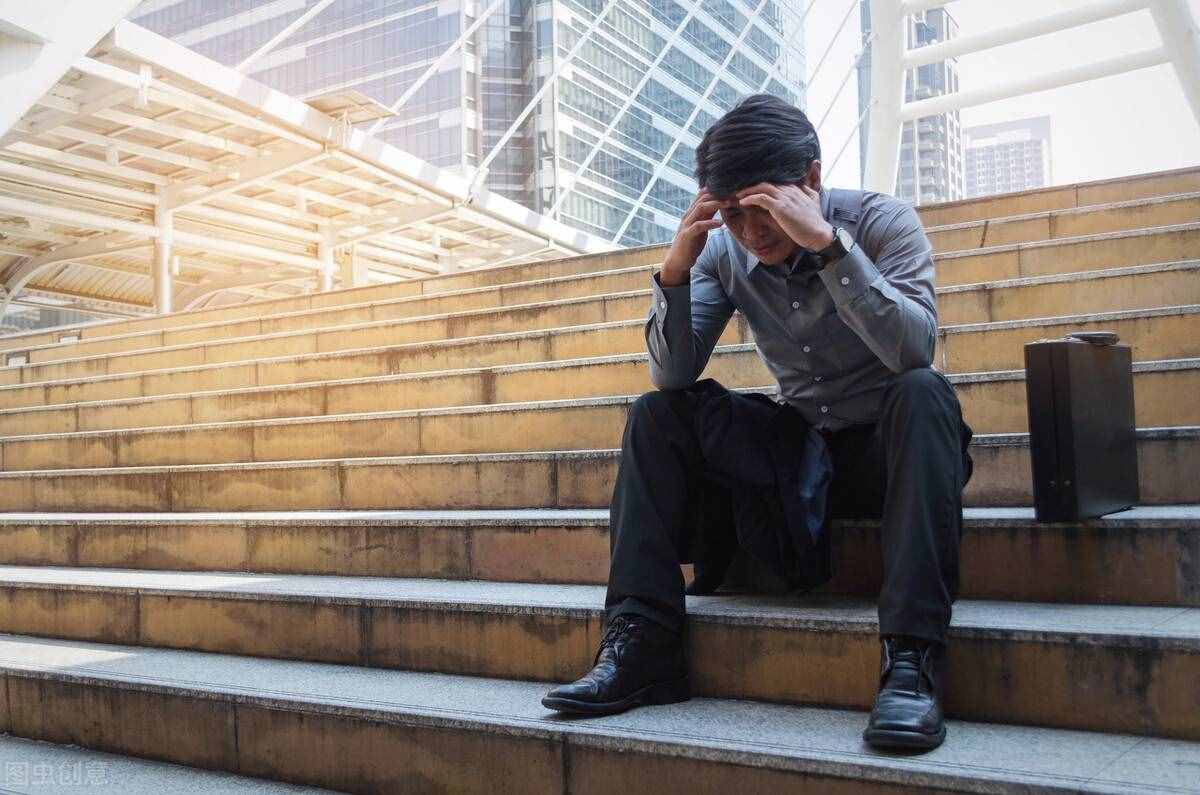 員工辦理離職手續(xù)的步驟是怎樣的？主要有哪些需要注意的事項(xiàng)？
