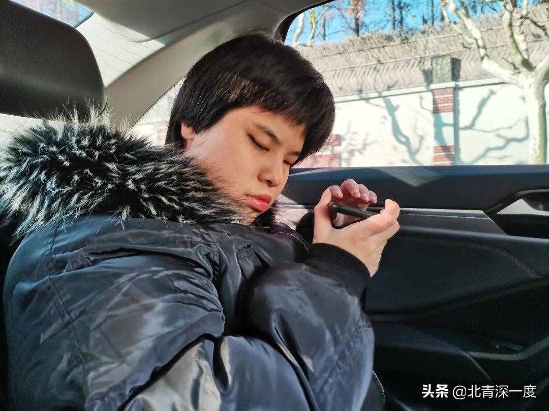 盲人女孩不做推拿卻年入百萬，覺得自己還不夠火，“走在街上還沒有人認出我”