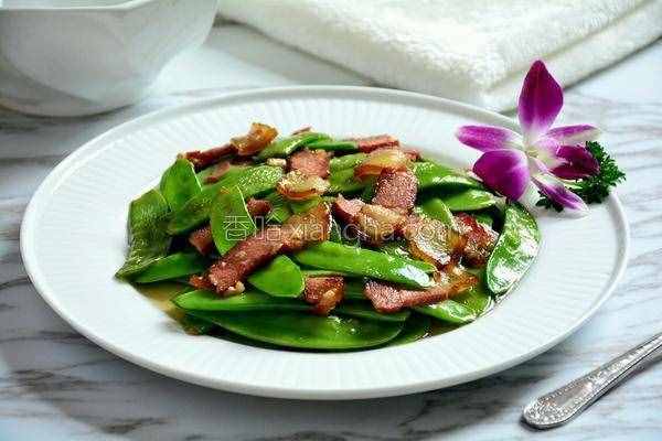 臘肉別再蒸著吃，4款家常做法簡單又美味，好吃的不要不要的！