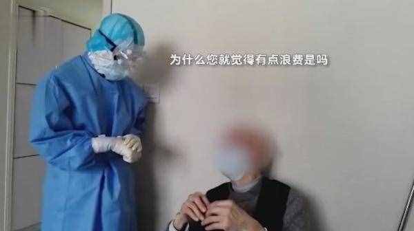 怕浪費資源，90歲老人拔針拒絕治療……