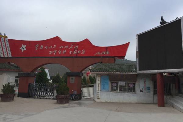 甘肅一個名叫白銀卻不產(chǎn)銀的市