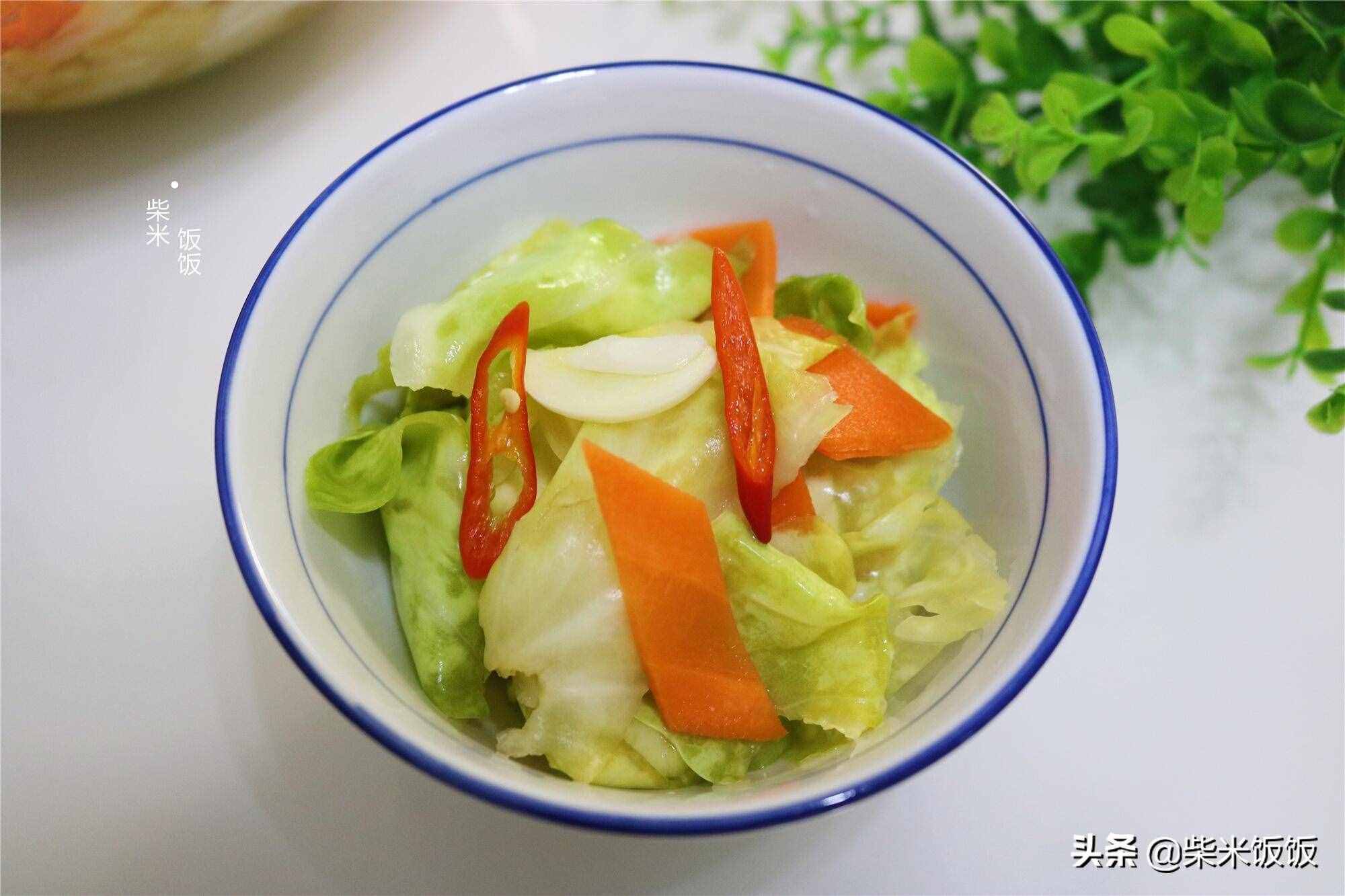 家常泡菜做法，方法簡單，晚上做早上就能吃，爽脆又開胃