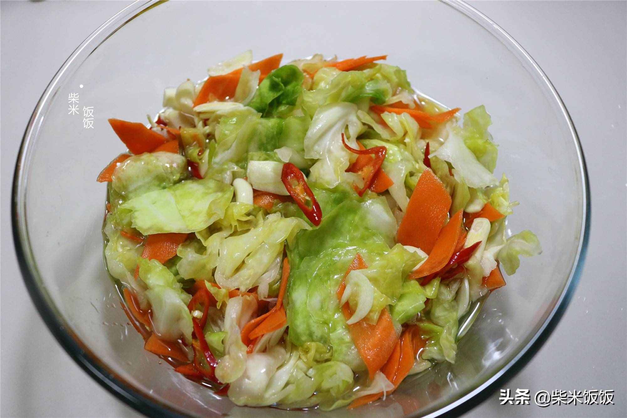 家常泡菜做法，方法簡單，晚上做早上就能吃，爽脆又開胃
