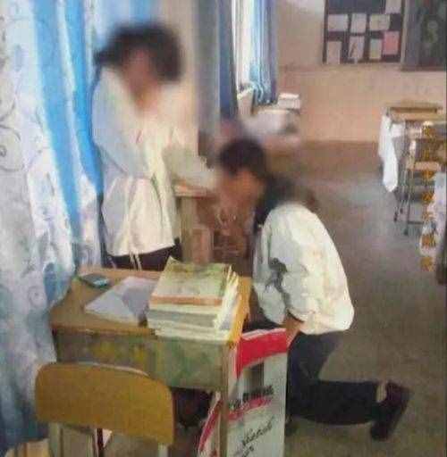 中學(xué)生平安夜教室擁吻 網(wǎng)友：畫面太美我不敢看