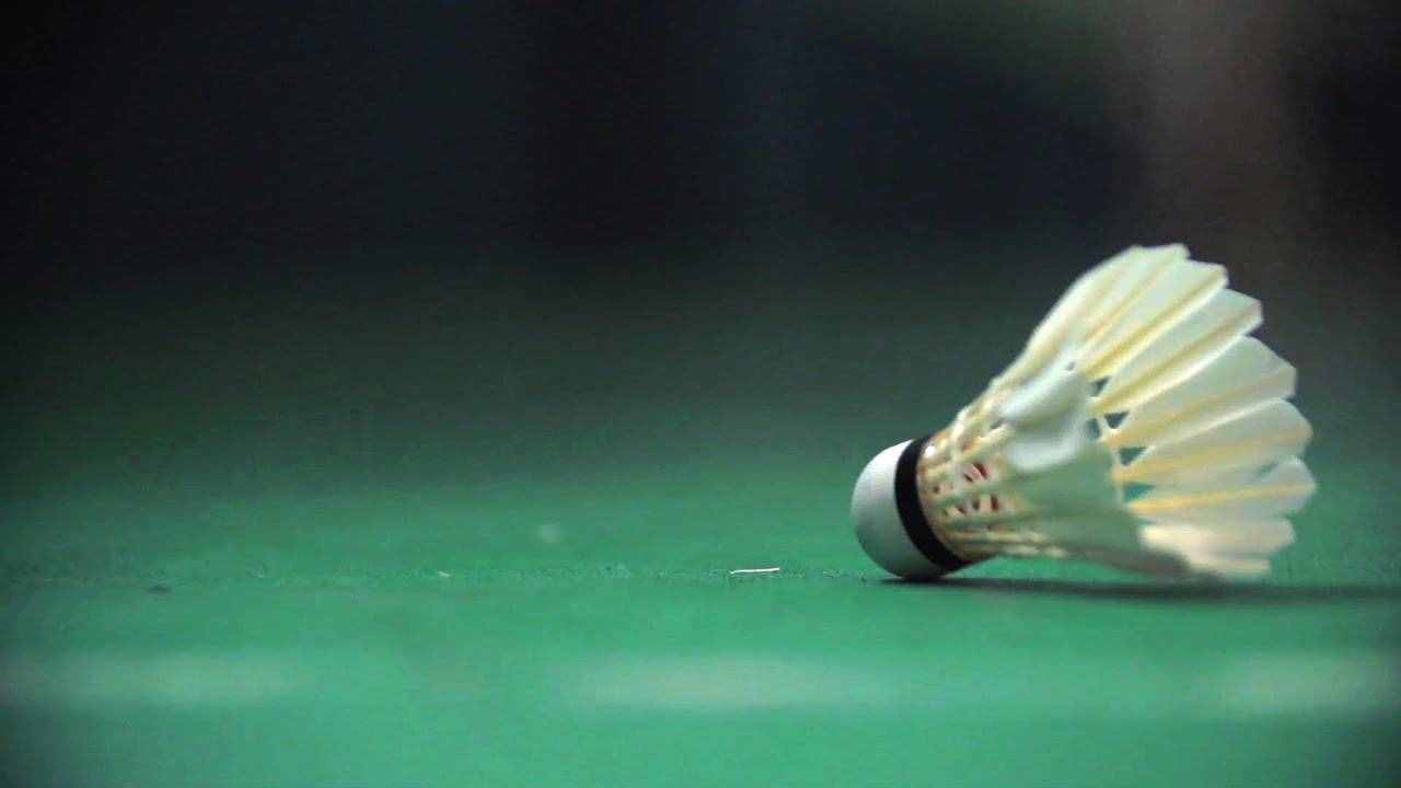 球類運動的速度王者，時速可達(dá)493公里，羽毛球擊碎西瓜你也可以