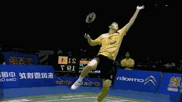 球類運動的速度王者，時速可達(dá)493公里，羽毛球擊碎西瓜你也可以
