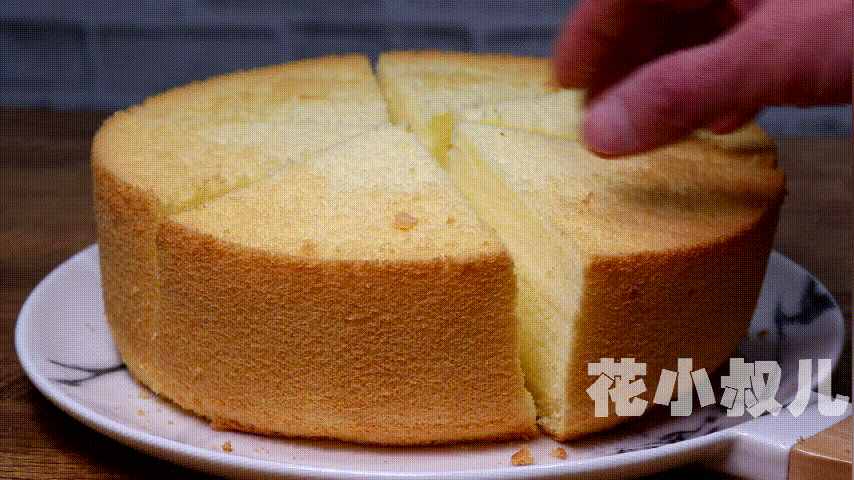 戚風(fēng)蛋糕不塌陷、不濕黏的做法，教你準(zhǔn)確掌握烤箱溫度
