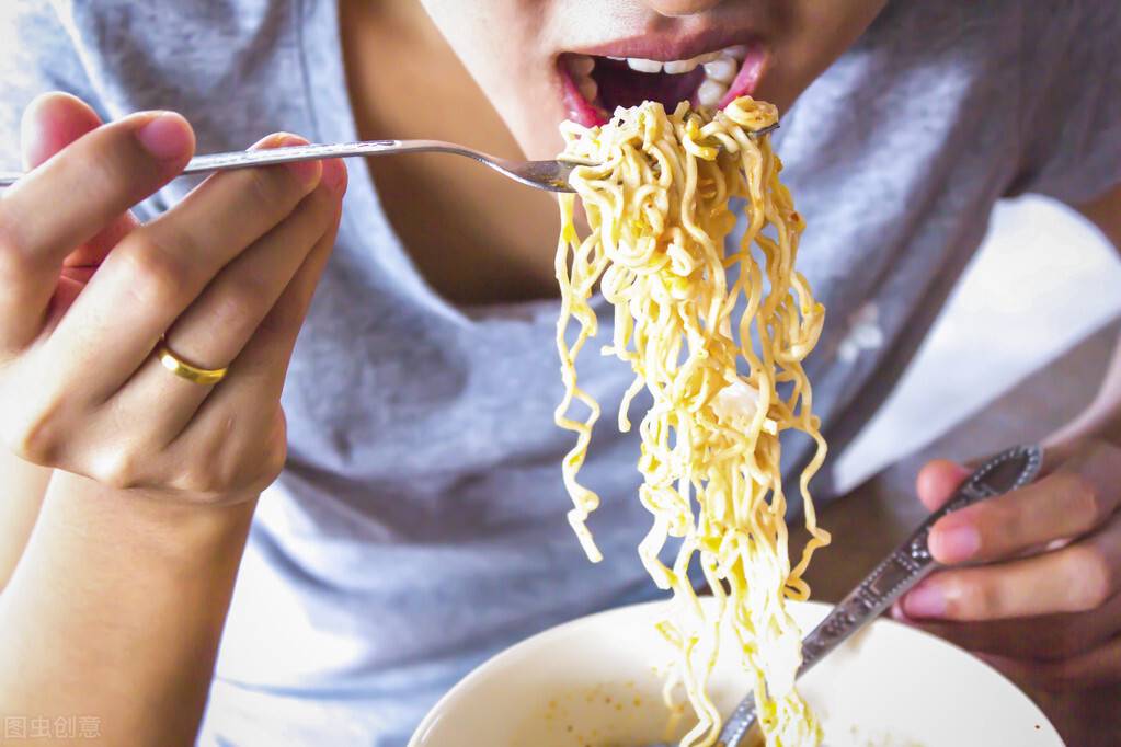 泡面需要多久才能完全被消化，方便面怎么煮好吃美味