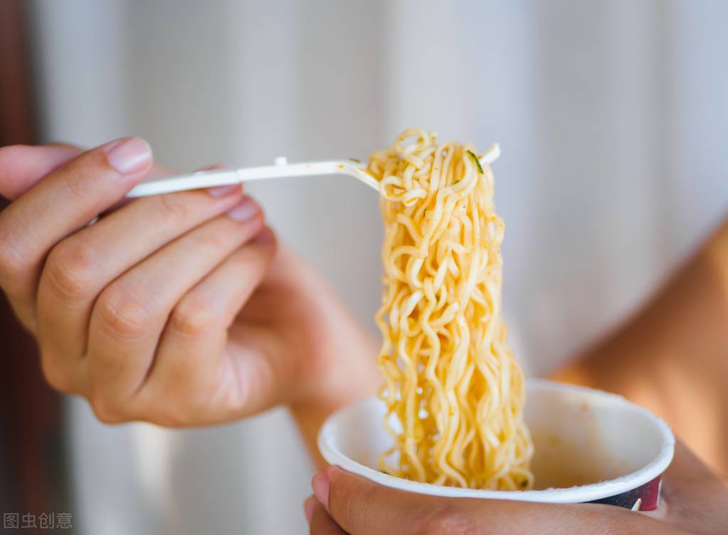 泡面需要多久才能完全被消化，方便面怎么煮好吃美味