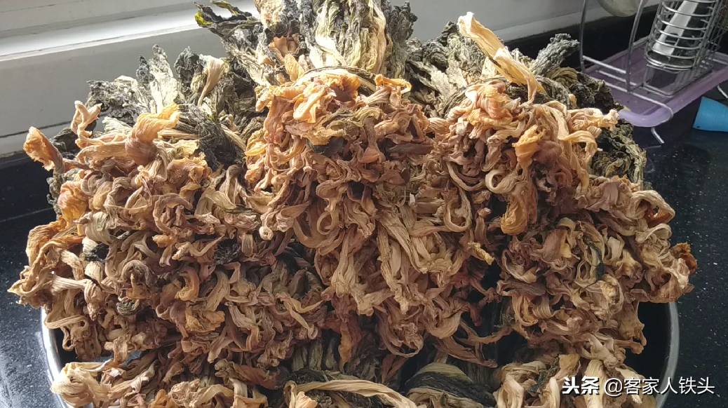 農(nóng)家自制的菜干為什么好吃？重要的是這2點(diǎn)，菜干自制全過程