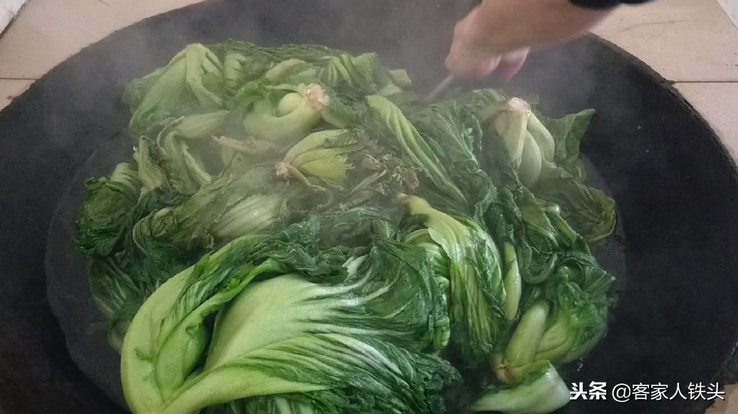 農(nóng)家自制的菜干為什么好吃？重要的是這2點(diǎn)，菜干自制全過程