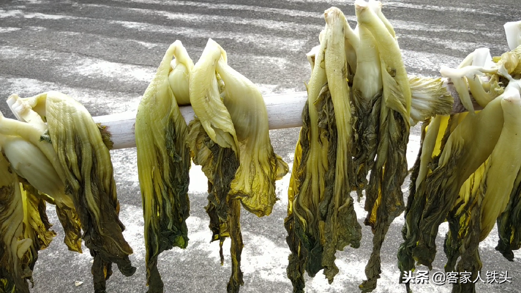 農(nóng)家自制的菜干為什么好吃？重要的是這2點(diǎn)，菜干自制全過程